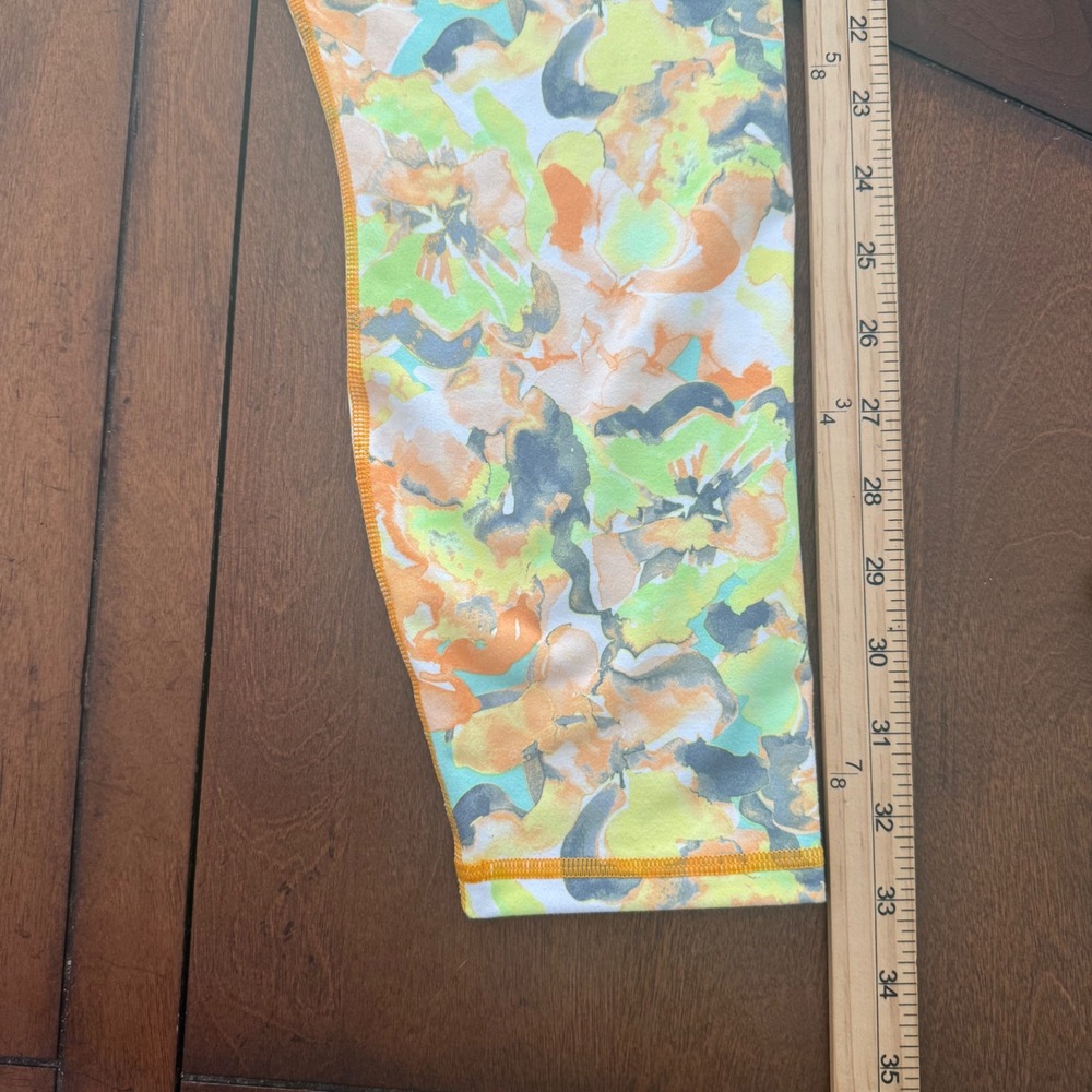 Fabletics PowerHold Floral Watercolor 2 Piece Activewear Set Yellow Orange M - Picture 7 of 11